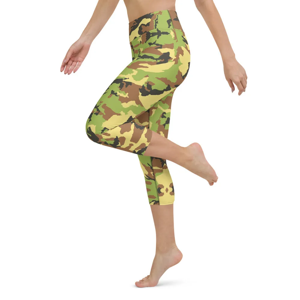 Green Camo Yoga Capri Leggings, Camouflage Military Print Capris Tights-Made in USA/EU