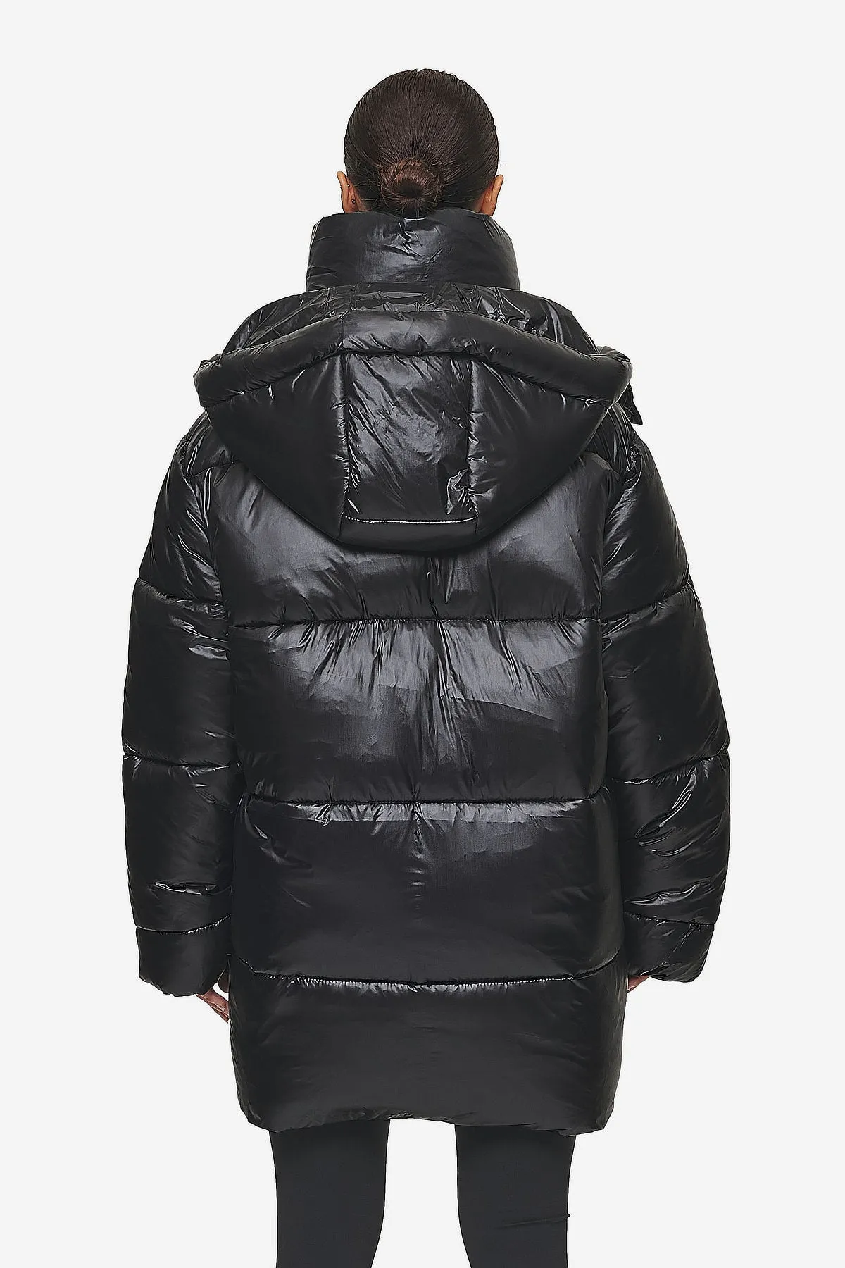 Izzy Light Glossy Short Puffer Coat Black