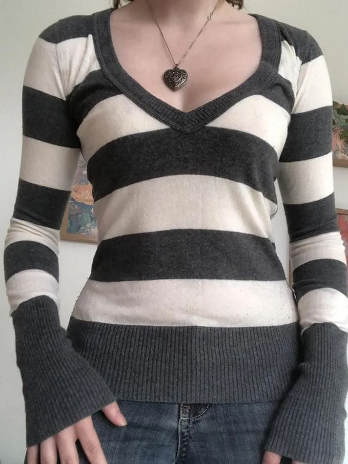 Long Sleeve V-Neck Striped Slim-Fit Sweater