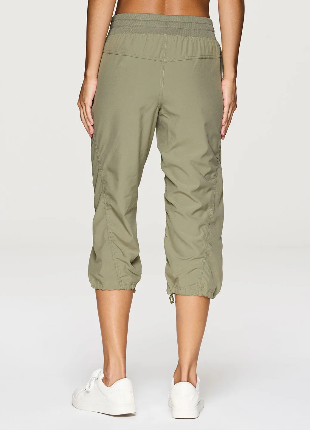 Lumen Lightweight Capri Pant