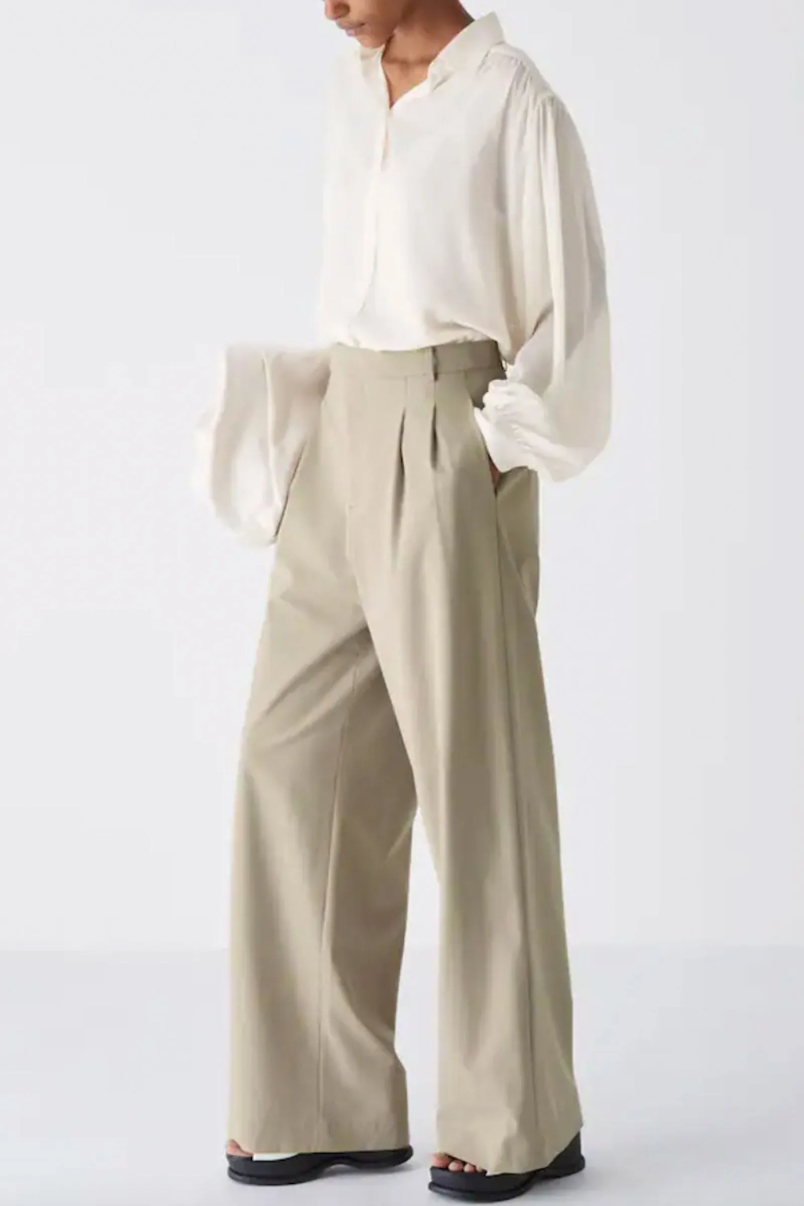 Pleated Wide Straight Leg Trousers