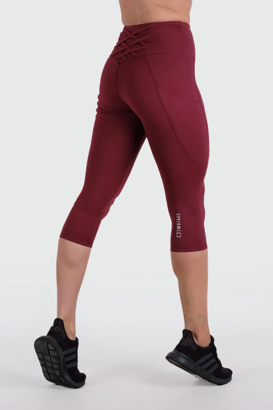 Strappy Capri V2 Highwaisted Leggings - Burgundy